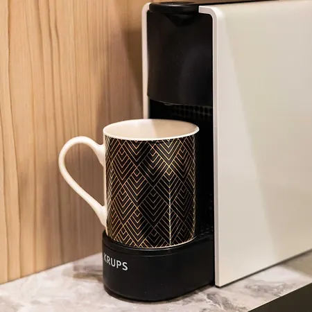 Апартаменты Modern Near Place De La Nation